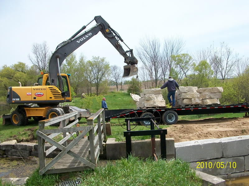 https://www.dundeemill.org/pictures/2010/6 mill park work 011.jpg